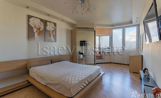 Продажа 3-комн квартиры на вторичном рынке Мичуринский пр-кт,  д. 80