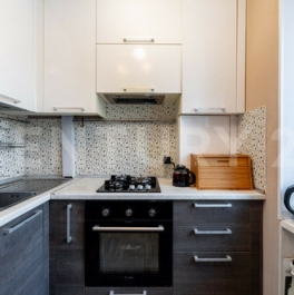 Продажа 3-комн квартиры на вторичном рынке Пограничника Гарькавого ул,  д. 24,  к. 2