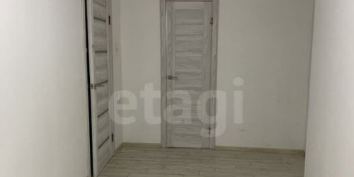 3-комн квартира Маршала Захарова ул,  д. 12,  к. 2