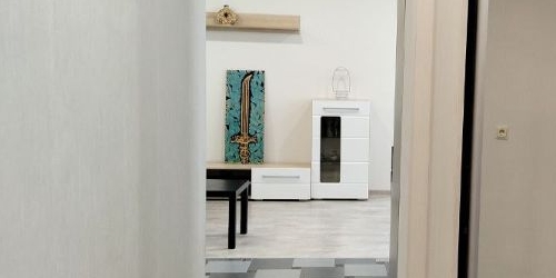 3-комн квартира улица Верности, 13