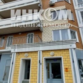 Продажа 4-комн квартиры на вторичном рынке Левобережная улица,  д. 4 к7