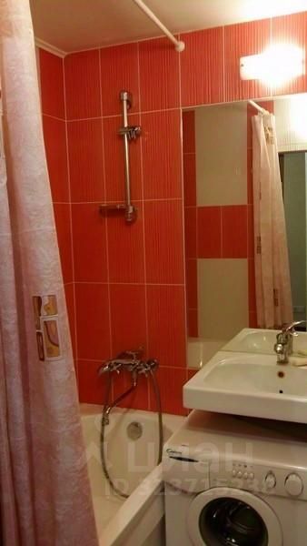 Продажа 2-комн квартиры на вторичном рынке Снежная улица, 8