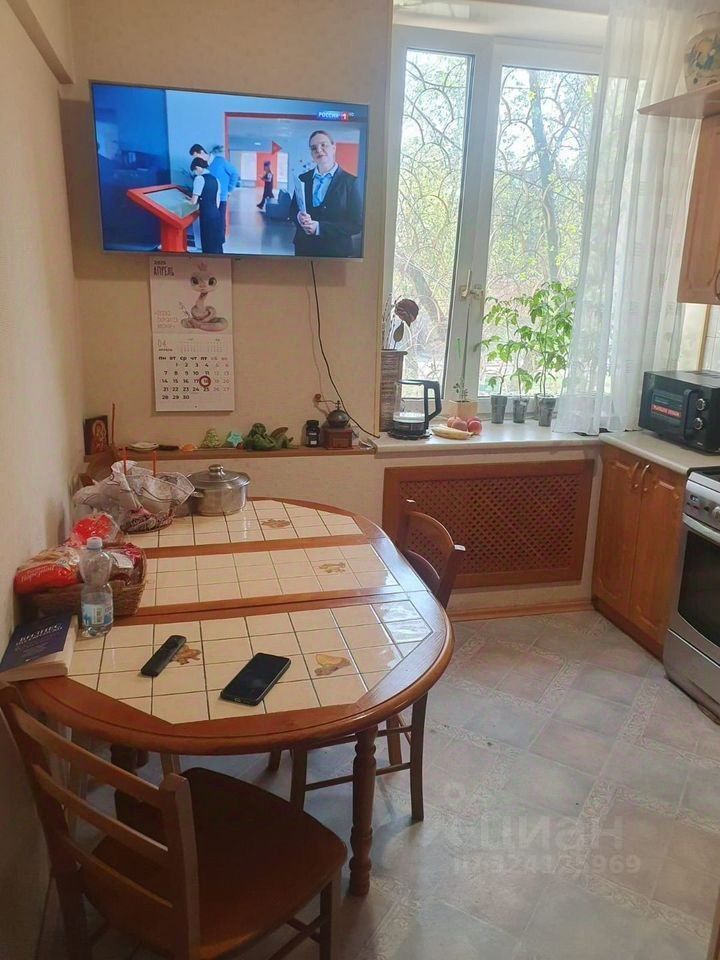 Продажа 4-комн квартиры на вторичном рынке Старослободский переулок, 4