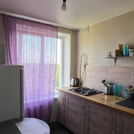 Продажа 2-комн квартиры на вторичном рынке улица Юных Ленинцев,  д. 84