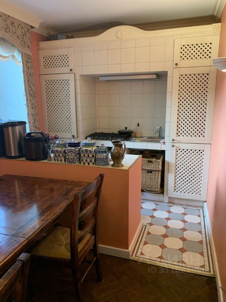 Продажа 2-комн квартиры на вторичном рынке Рыбацкая улица, 6-8