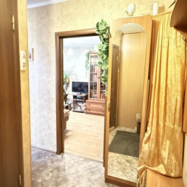 Продажа 1-комн квартиры на вторичном рынке ул Купчинская,  д. 8,  к. 1