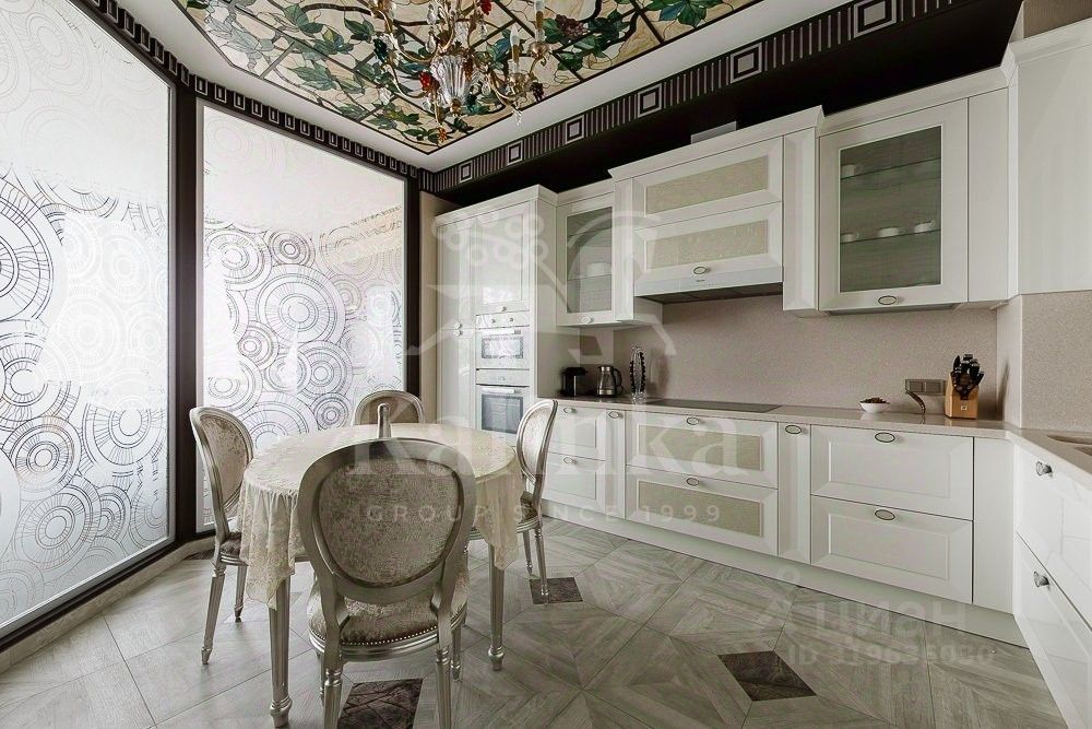 Продажа 3-комн квартиры на вторичном рынке Мосфильмовская улица, 8