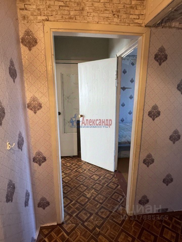 Продажа 2-комн квартиры на вторичном рынке пос. Плодовое, 5