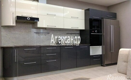 Продажа 3-комн квартиры на вторичном рынке Комендантский пр-кт,  д. 53,  к. 1