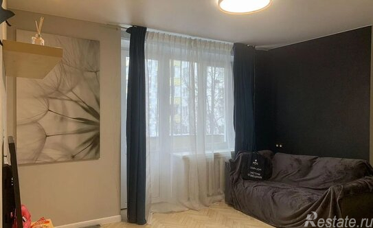 Аренда 3-комн квартиры на вторичном рынке Херсонская ул,  д. 35