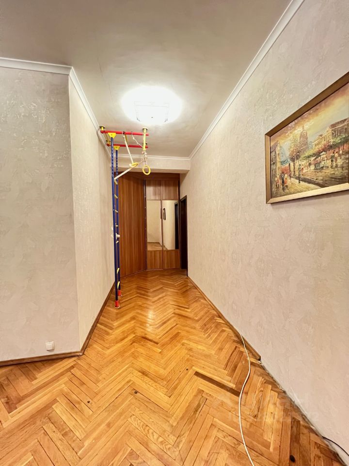 Продажа 3-комн квартиры на вторичном рынке Веерная улица, 30К2