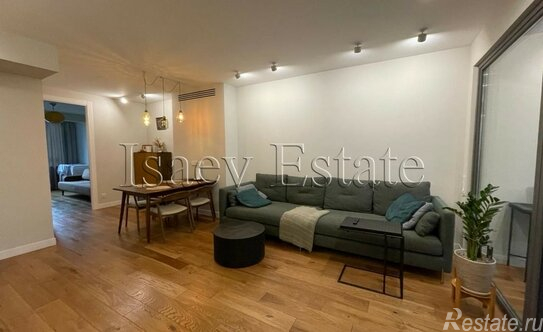 Продажа 3-комн квартиры на вторичном рынке улица Красная Сосна,  д. 3А