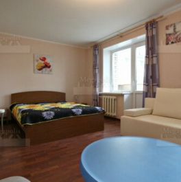 Аренда 3-комн квартиры на вторичном рынке ул Савушкина,  д. 118