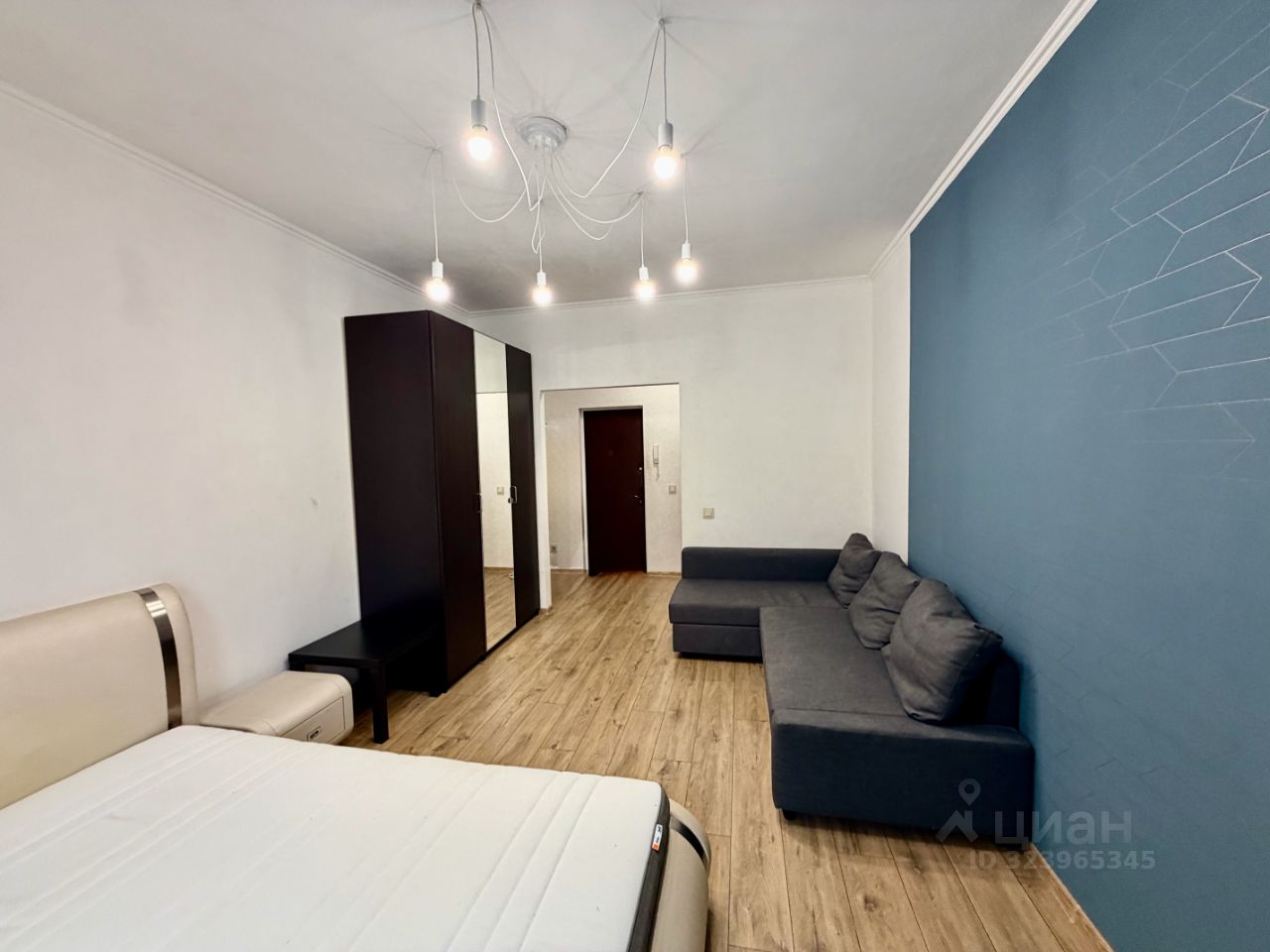 Продажа 2-комн квартиры на вторичном рынке улица Павла Андреева, 4