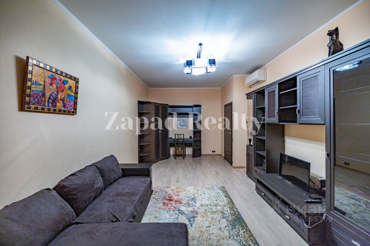 Аренда 2-комн квартиры на вторичном рынке Ярцевская улица, 32