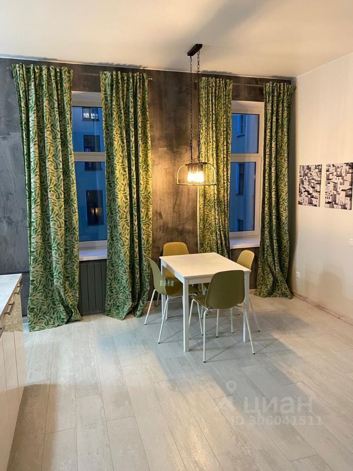 Аренда 2-комн квартиры на вторичном рынке 1-я Советская улица, 12