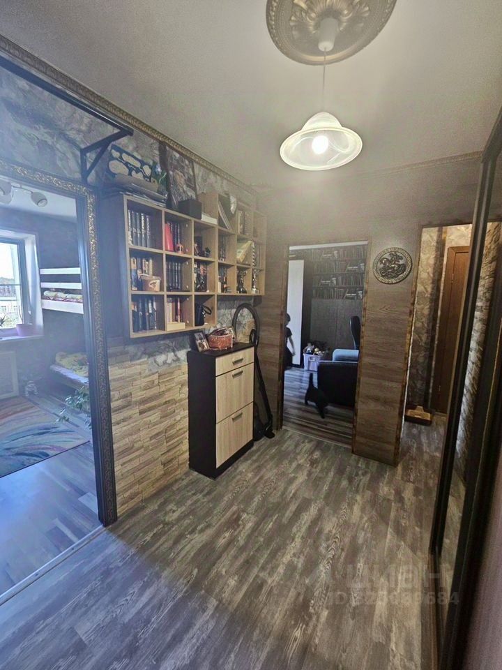 Продажа 3-комн квартиры на вторичном рынке Центральный мкр, улица Корнеева, 38