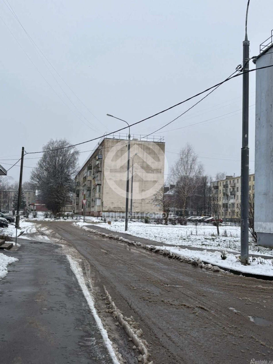 Продажа 1-комн квартиры на вторичном рынке Высоковск, Первомайский , д. 2