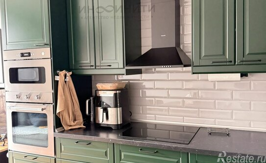 Продажа 3-комн квартиры на вторичном рынке Пяловская улица