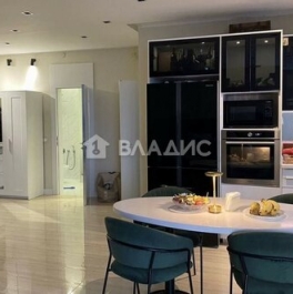 Продажа 2-комн квартиры на вторичном рынке Хорошевское ш,  д. 12 к1