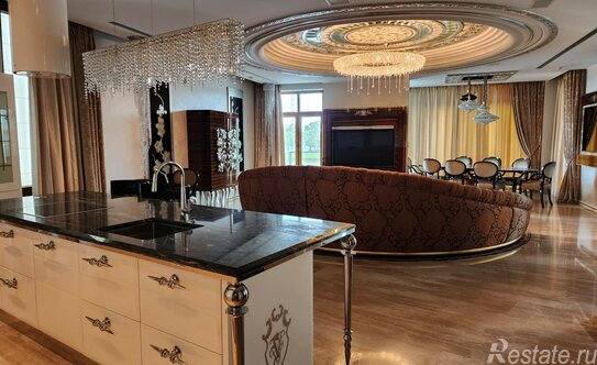 Продажа 5-комн квартиры на вторичном рынке пр-кт Динамо,  д. 4