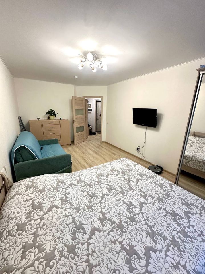 Продажа 1-комн квартиры на вторичном рынке улица Русановская, 18к1