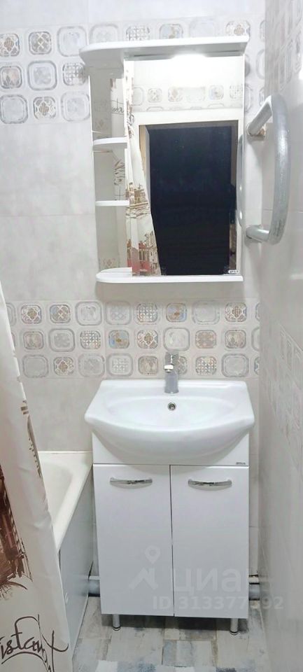 Продажа 2-комн квартиры на вторичном рынке Новоалексеевская улица, 4К1