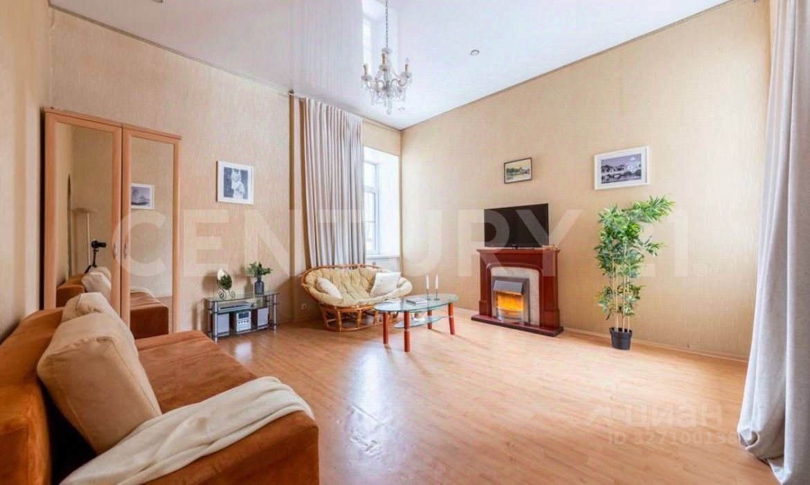 Продажа 1-комн квартиры на вторичном рынке Галерная улица, 34