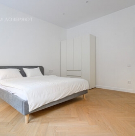 Продажа 1-комн квартиры на вторичном рынке Малый ВО пр-кт,  д. 19