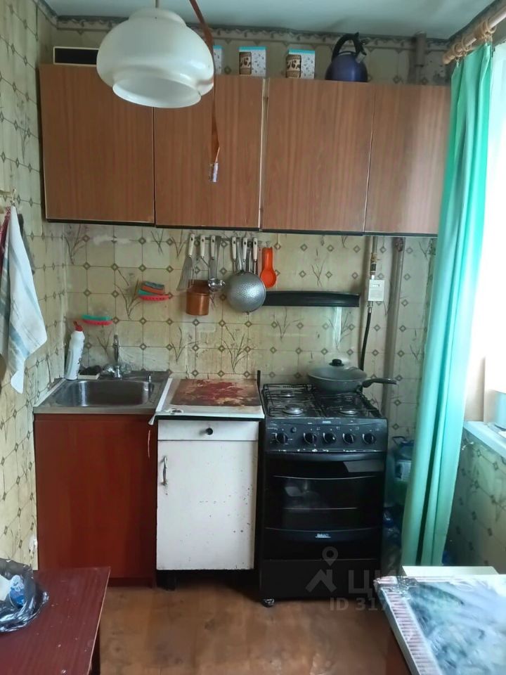 Продажа 3-комн квартиры на вторичном рынке пос. Володарское, 2