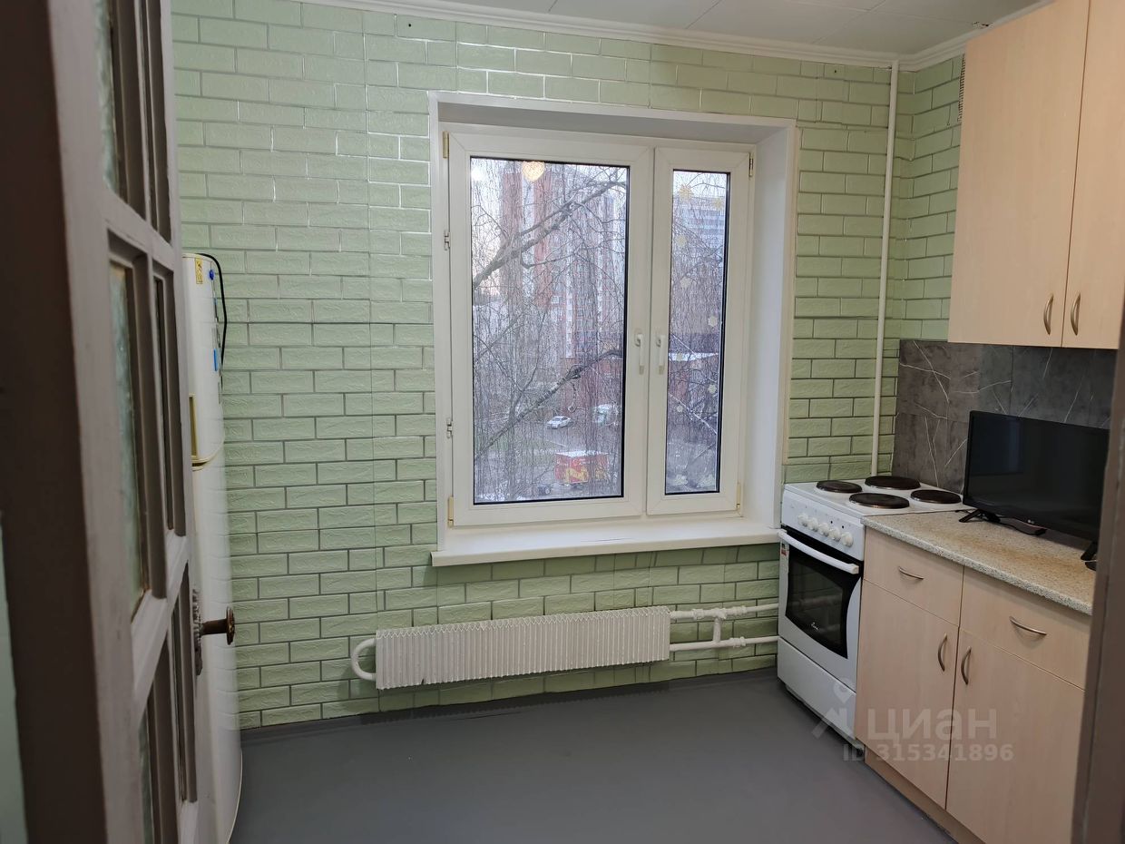 Продажа 1-комн квартиры на вторичном рынке Ясный проезд, 15