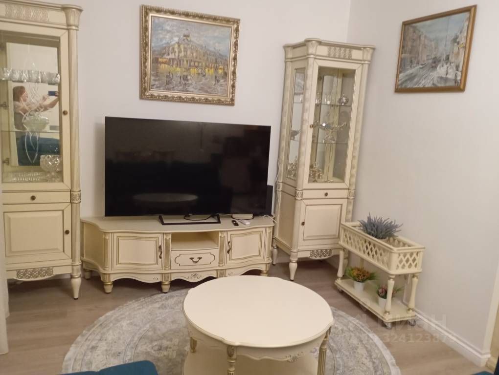 Аренда 4-комн квартиры на вторичном рынке Аминьевское шоссе, 4Дк2