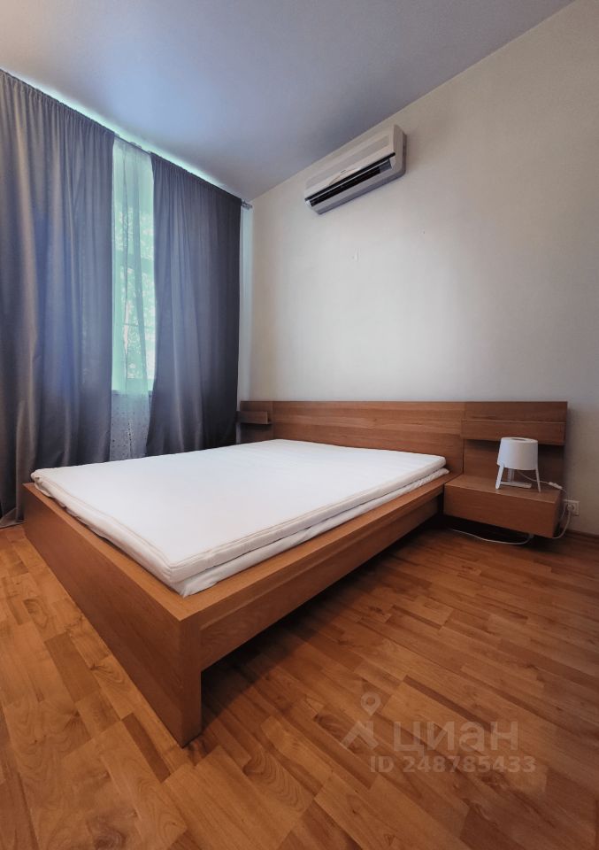 Аренда 2-комн квартиры на вторичном рынке Кутузовский проспект, 4/2