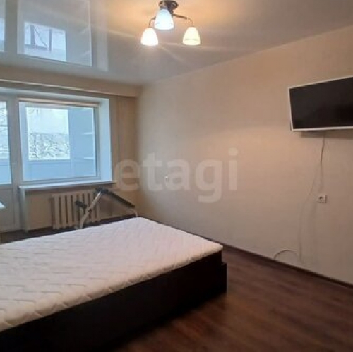 1-комн квартира Волхов, ул Авиационная,  д. 40