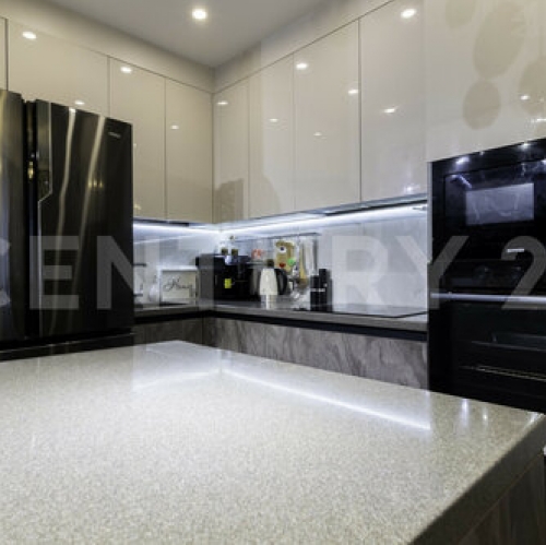 2-комн квартира Бухарестская М. ул,  д. 12/1