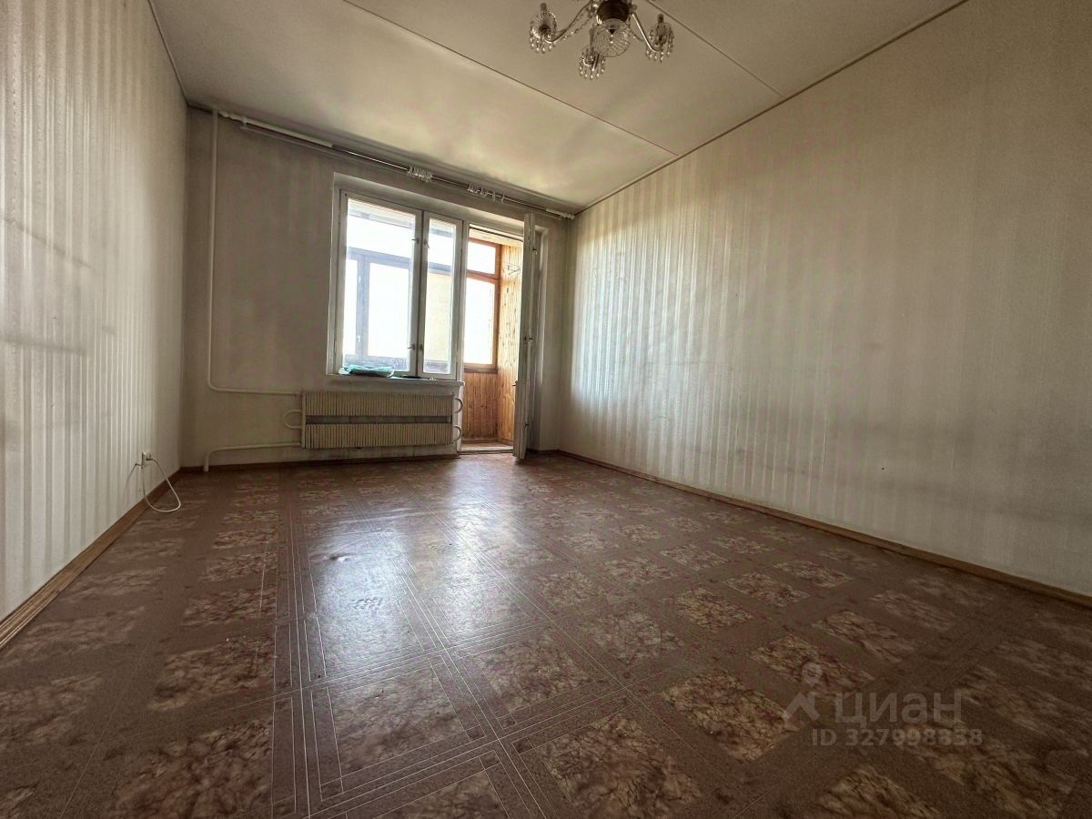 Продажа 2-комн квартиры на вторичном рынке Веерная улица, 42К2