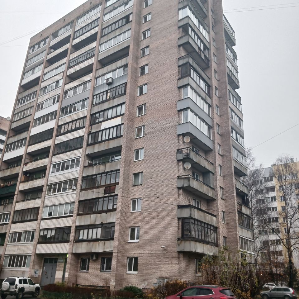 Продажа 1-комн квартиры на вторичном рынке проспект Маршала Блюхера, 23