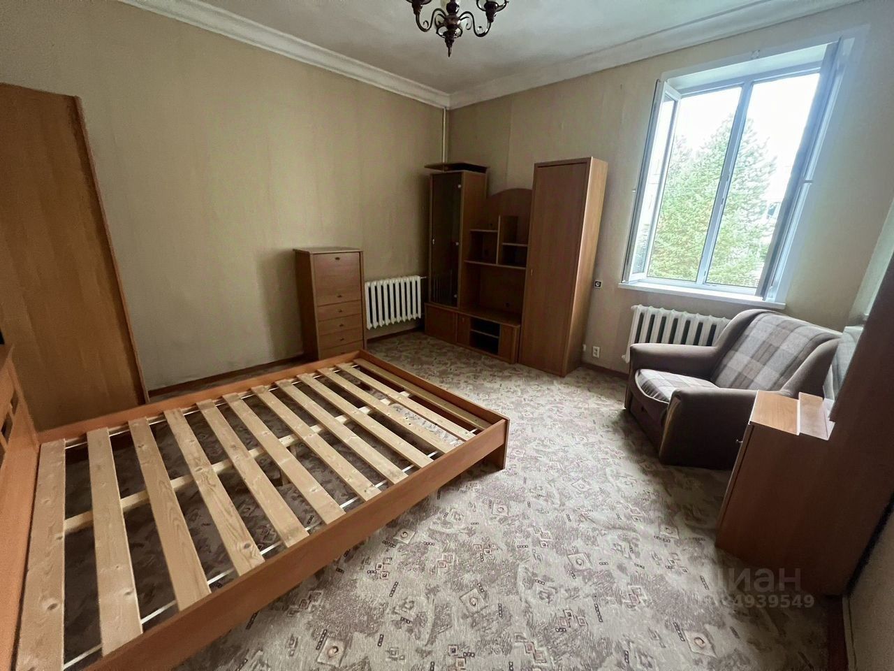 Продажа 3-комн квартиры на вторичном рынке пос. Молодежный, 12