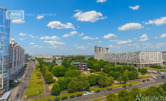 Продажа 6-комн квартиры на вторичном рынке ул Нахимова,  д. 11