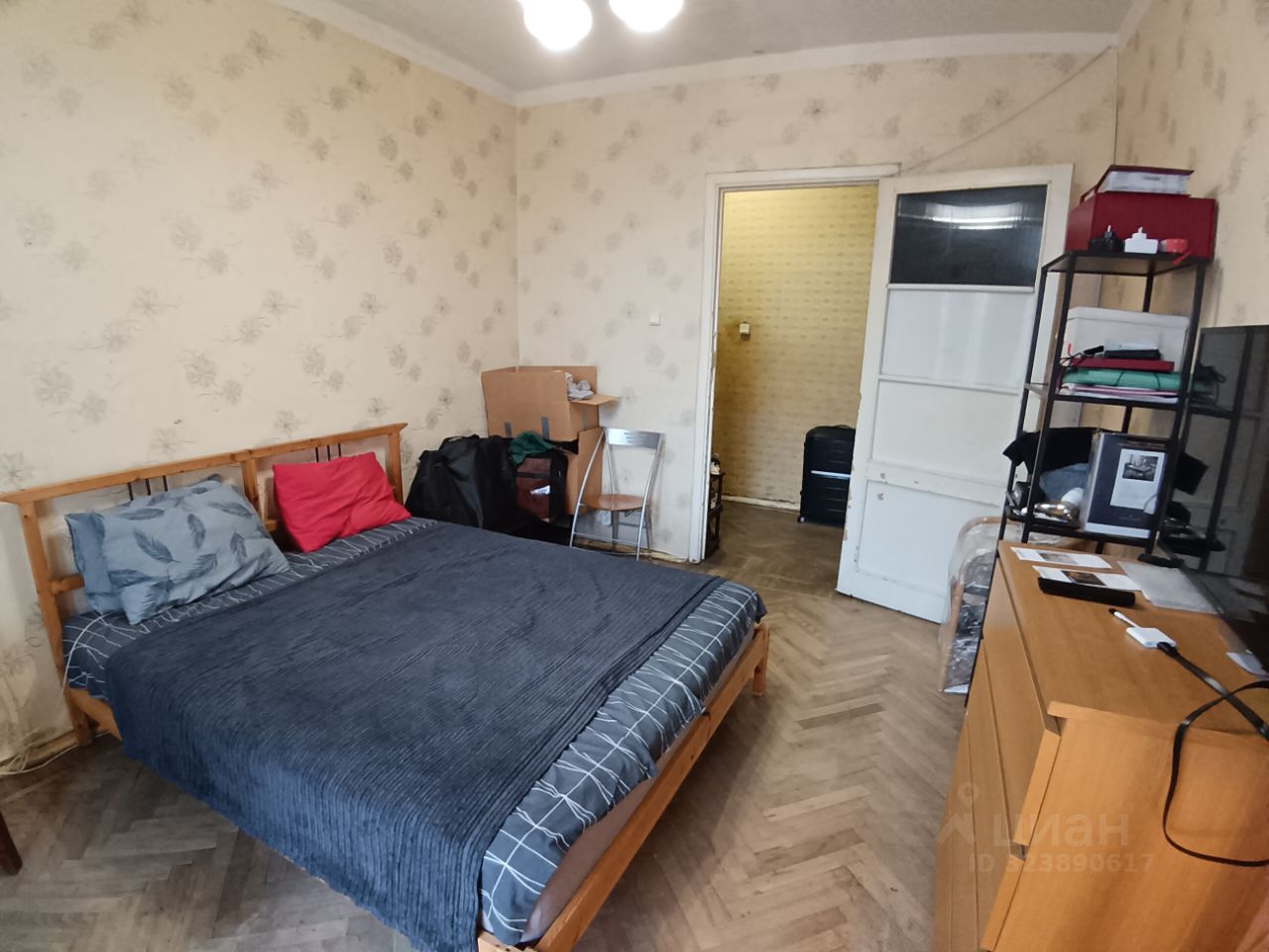 Продажа 2-комн квартиры на вторичном рынке Колпино, проспект Ленина, 38