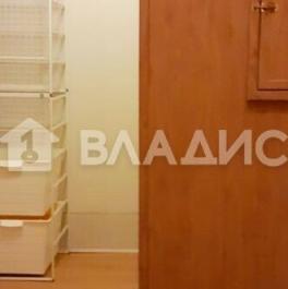 Продажа 1-комн квартиры на вторичном рынке Мосфильмовская улица,  д. 30
