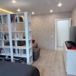 Продажа 2-комн квартиры на вторичном рынке Кушелевская дор