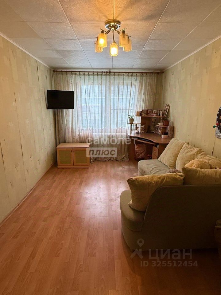 Продажа 3-комн квартиры на вторичном рынке Калининец пгт, 246