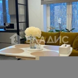 Продажа 2-комн квартиры на вторичном рынке ул Новгородская,  д. 13,  к. 1