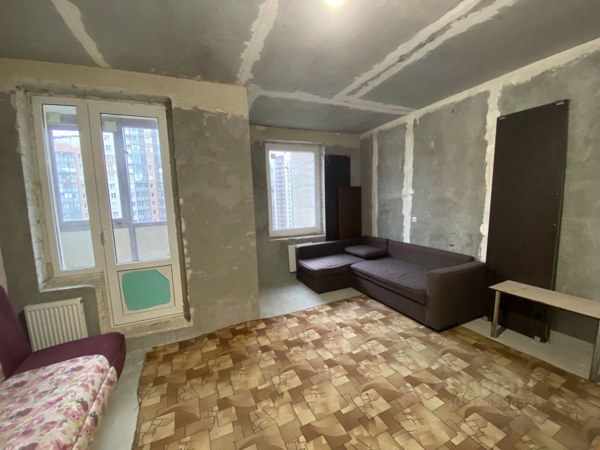 Продажа 3-комн квартиры на вторичном рынке проспект Королева, 63к1