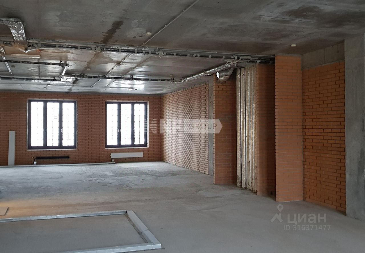 Продажа 4-комн квартиры на вторичном рынке улица Ефремова, 19к4