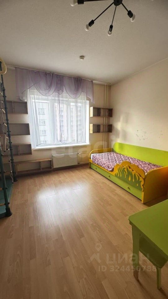 Продажа 4-комн квартиры на вторичном рынке Всеволожск, улица Шинников, 3к2