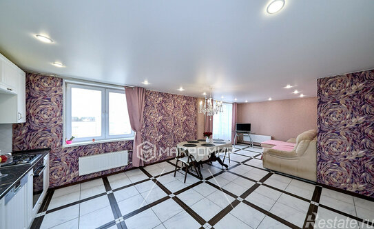 Продажа 4-комн квартиры на вторичном рынке Рощино, ул Социалистическая,  д. 15