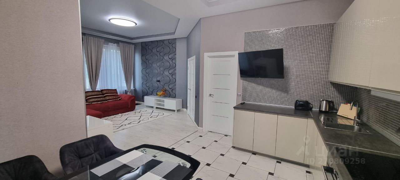 Аренда 2-комн квартиры на вторичном рынке Вязовая улица, 8