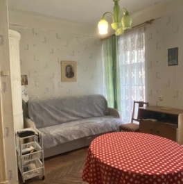 Продажа 1-комн квартиры на вторичном рынке Кузнечный переулок,  д. 10